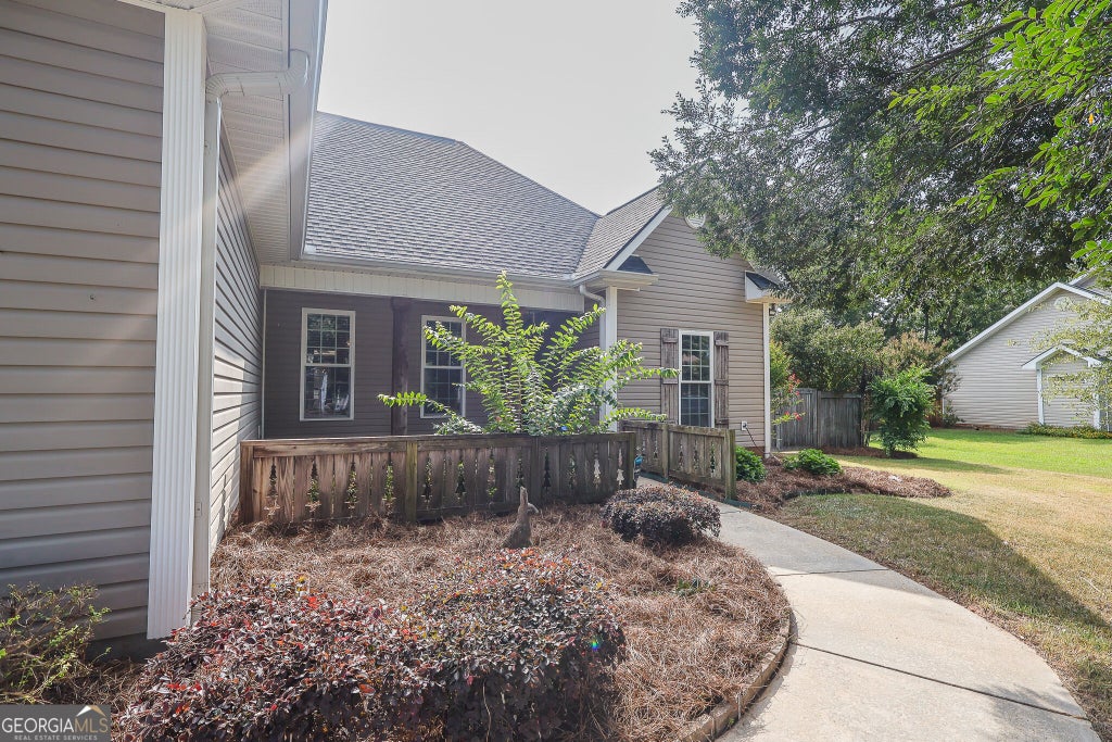 Photo of 137 Pond Drive, Kathleen, GA 31047 (MLS # 10831793)