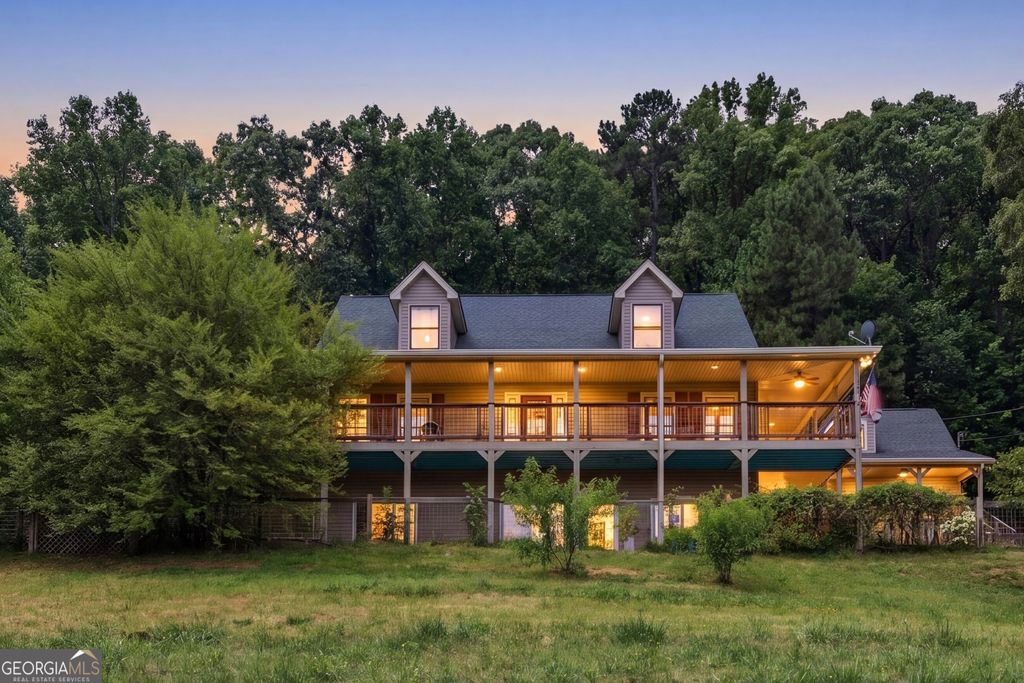 Photo of 312 Gennings Drive, Eastanollee, GA 30538 (MLS # 10770733)