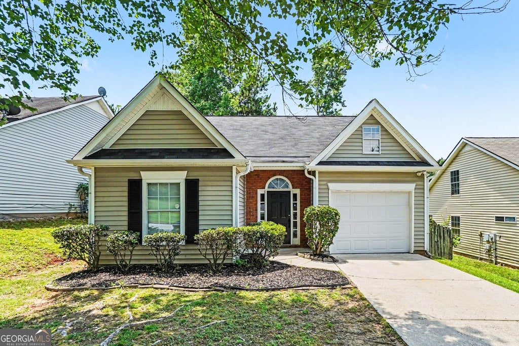 Photo of 3737 Mays Crossing SW, Atlanta, GA 30331 (MLS # 10787941)