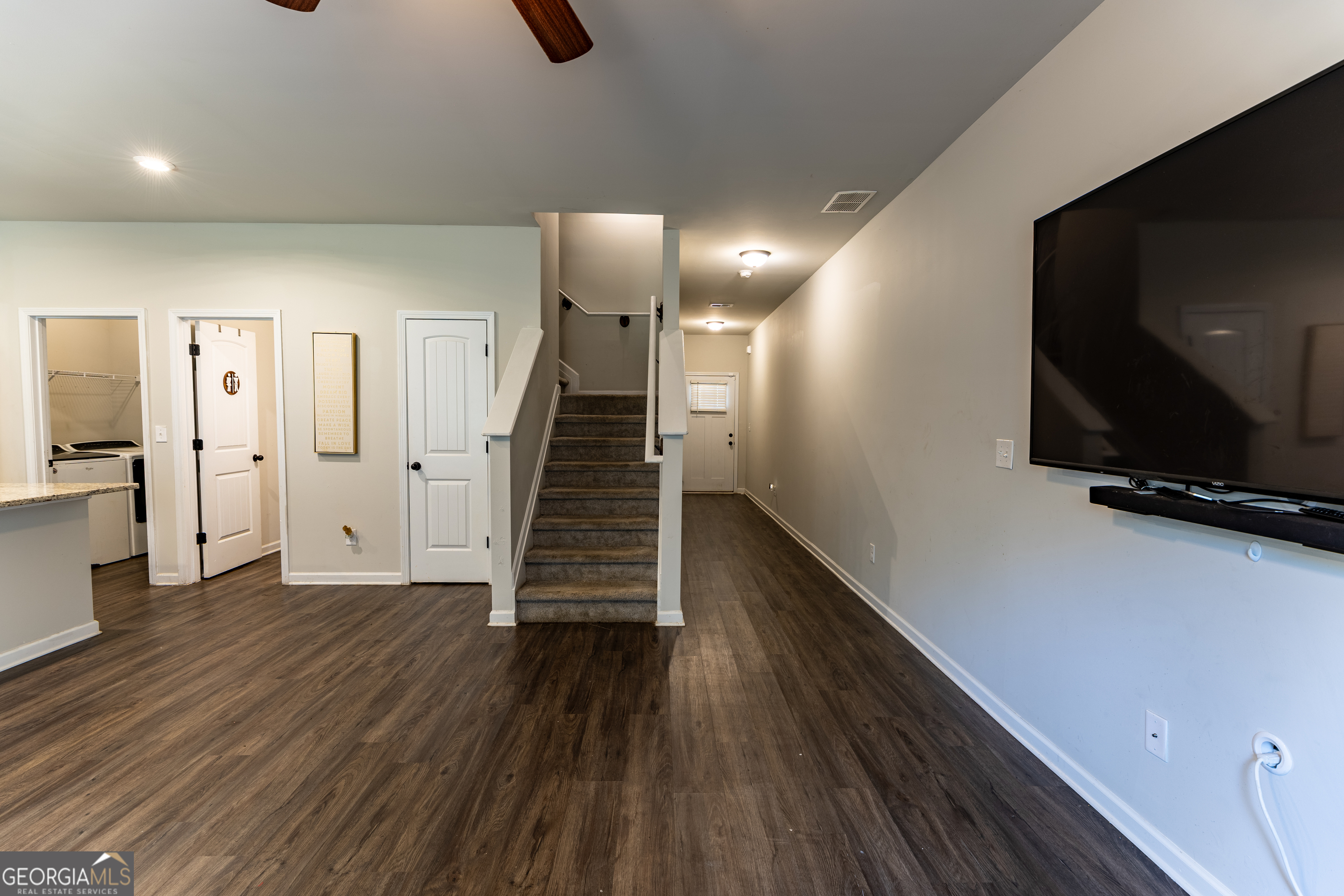 1028 Mcconaughy CT 14