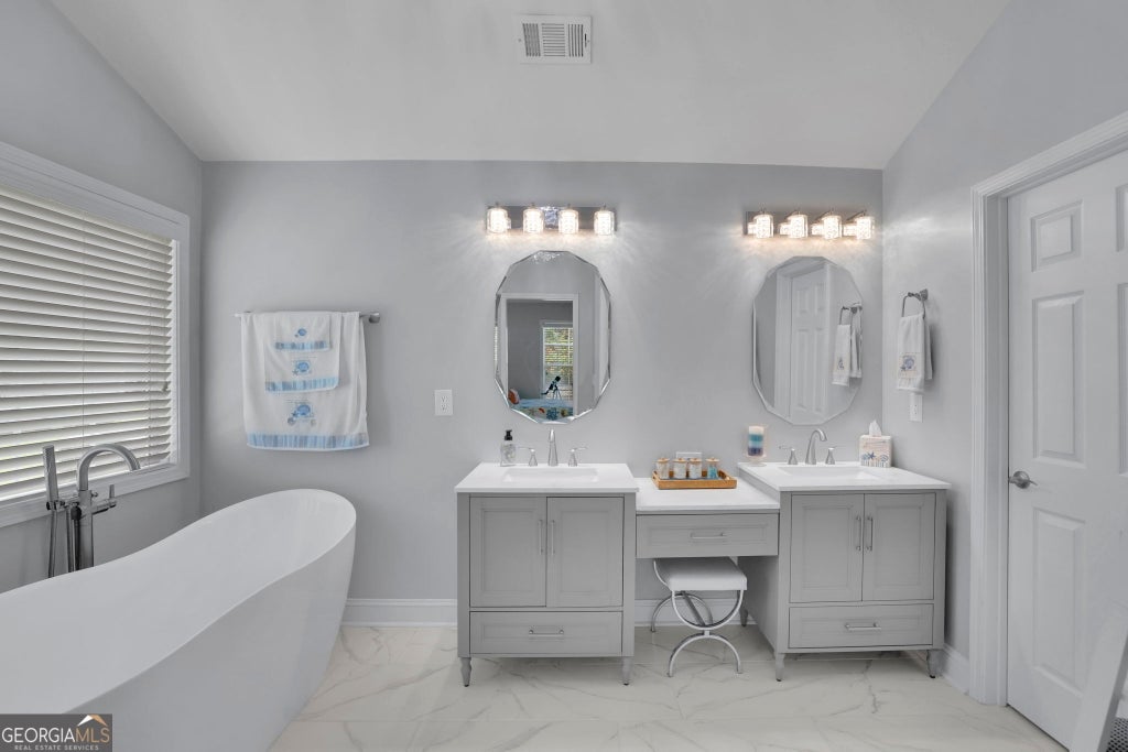 Photo of 2446 Battery Pointe, Lawrenceville, GA 30043 (MLS # 10814823)