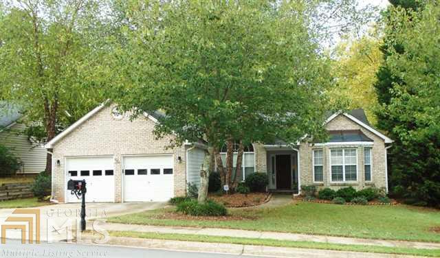 A Perfect 10! This elegant Ranch Home has all the style and upgrades of a new home. Open Architecture includes vaulted fireside Family Rm, grand Formal Dining rm , redesigned Kitchen & breakfast rm w/ custom updates, 3 Bedrms plus an Office/Bonus rm, nestled on a premium level lot with a private "park like" fenced back yard with deck, gazebo, garden area and built-in Firepit!