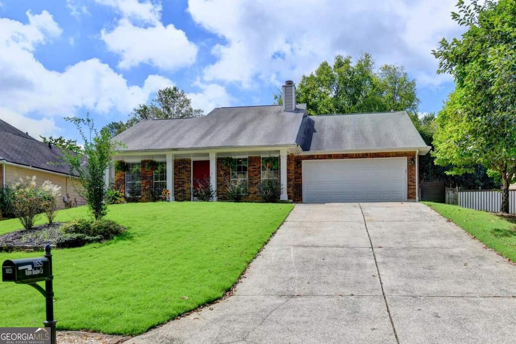 Photo of 10525 Willow Meadow Circle, Johns Creek, GA 30022 (MLS # 10829664)