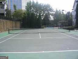 1250 Parkwood CIR SE 1102