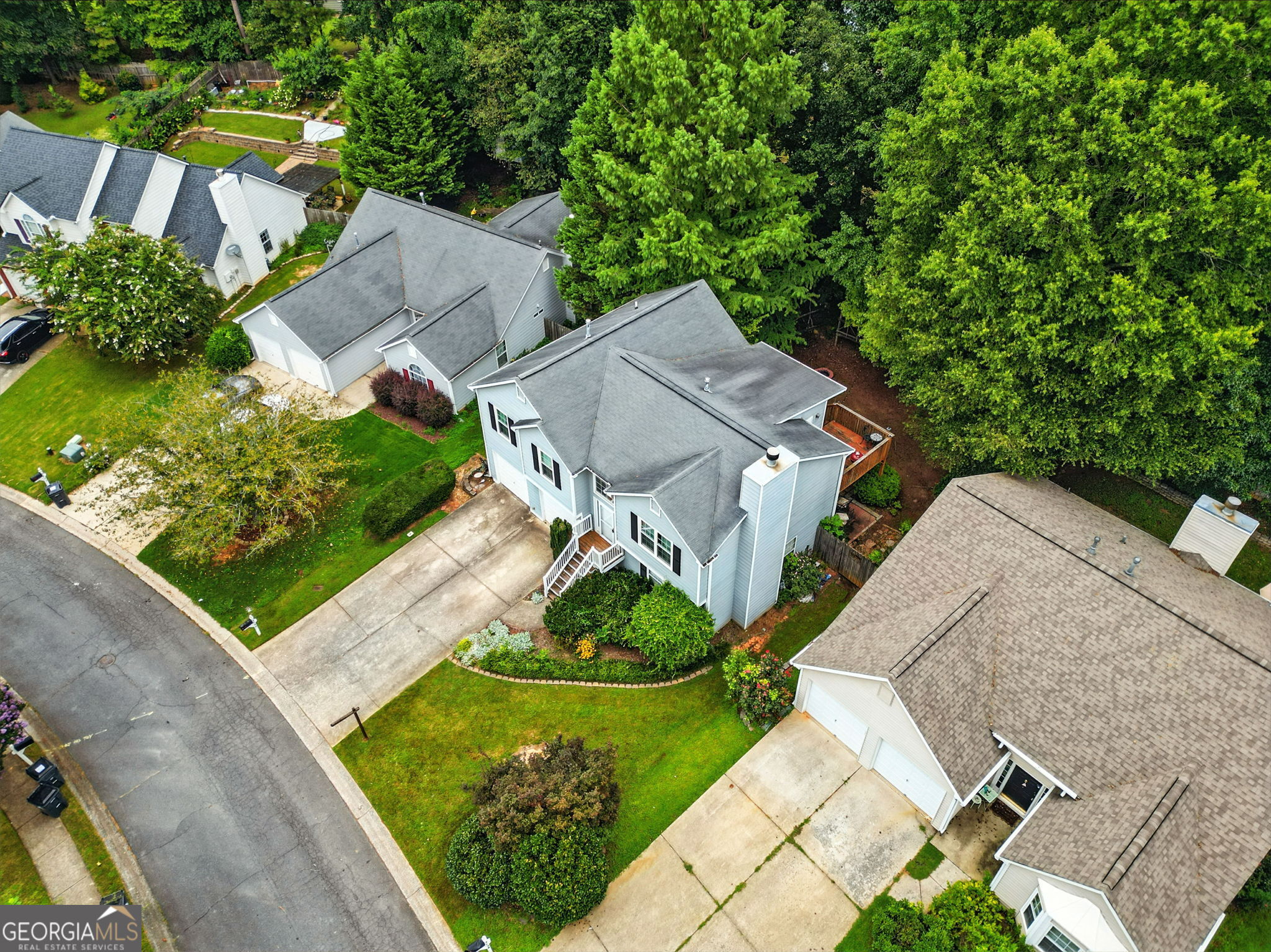 2740 Lake Park RDG W