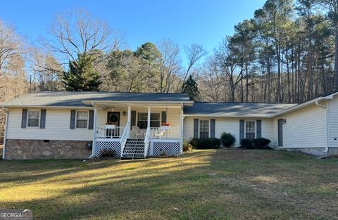 Photo of 334 Armuchee Trail NE, Rome, GA 30165 (MLS # 10587810)