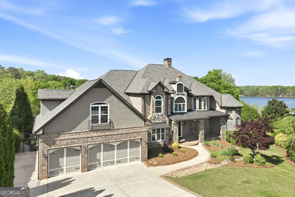 Photo of 1969 River View Drive, Gainesville, GA 30501 (MLS # 10735492)