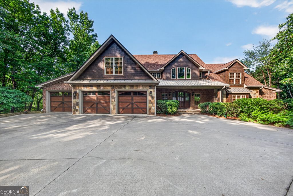 Photo of 795 Chenocetah Drive, Cornelia, GA 30531 (MLS # 10774652)
