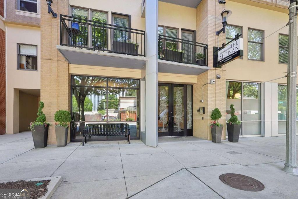 Photo of 201 W Ponce De Leon Avenue #616, Decatur, GA 30030 (MLS # 10728085)