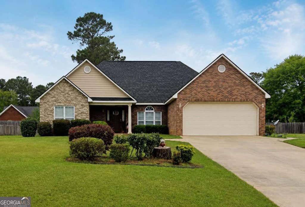 Photo of 146 Fairethorne Drive, Leesburg, GA 31763 (MLS # 10799634)