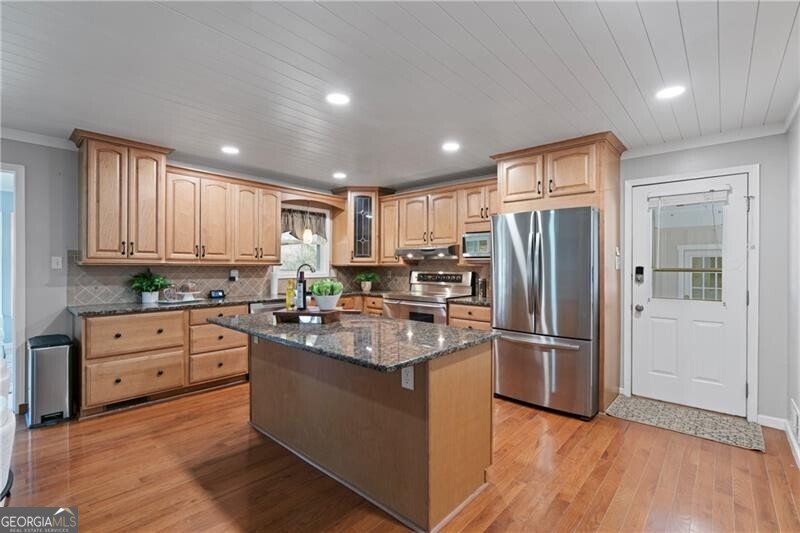 Cumming, Georgia 30041, United States, 4 Bedrooms Bedrooms, ,3 BathroomsBathrooms,Residential,Active,174377