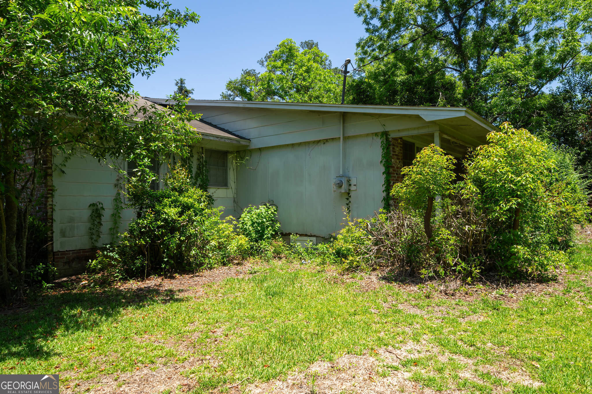 202 Pine ST