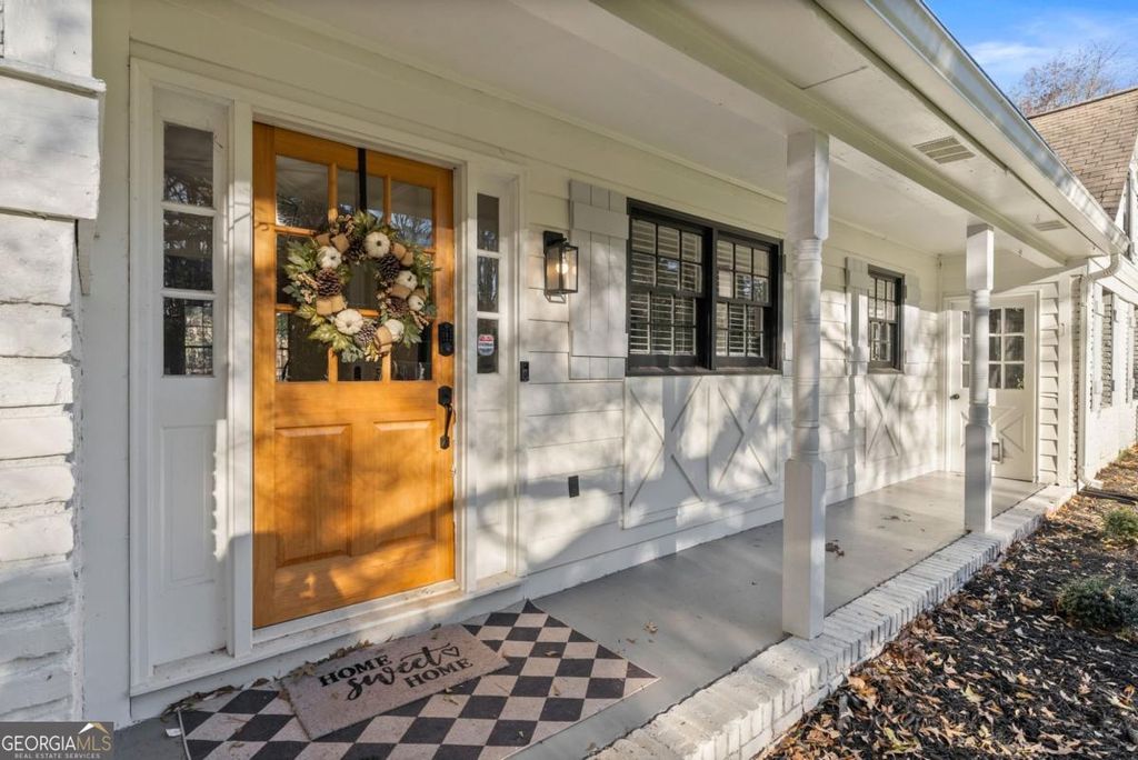 Photo of 1150 Orchard Way, Roswell, GA 30075 (MLS # 10663640)