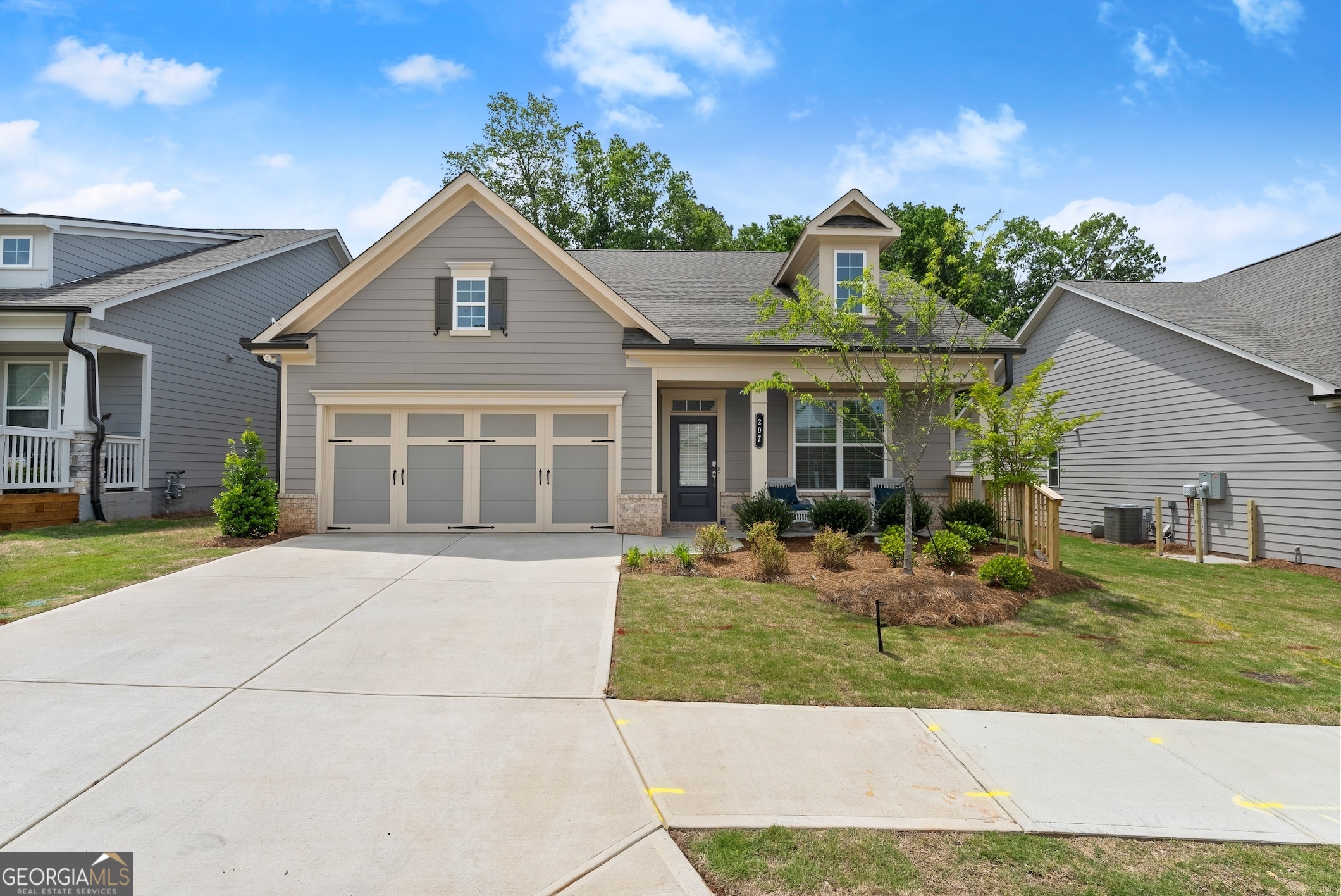 207 Hickory Bluffs Parkway