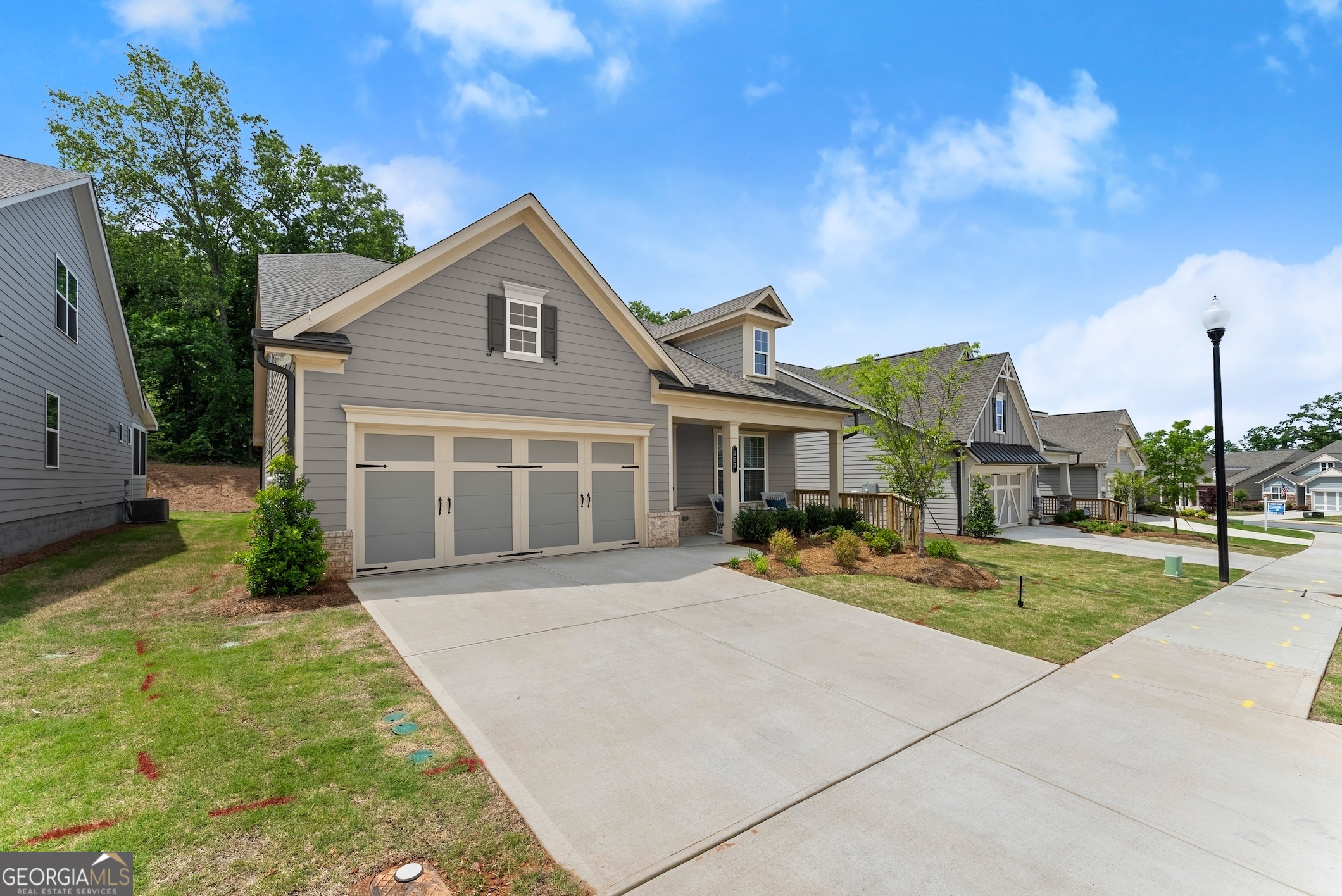 207 Hickory Bluffs Parkway