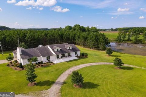 A home in Glennville