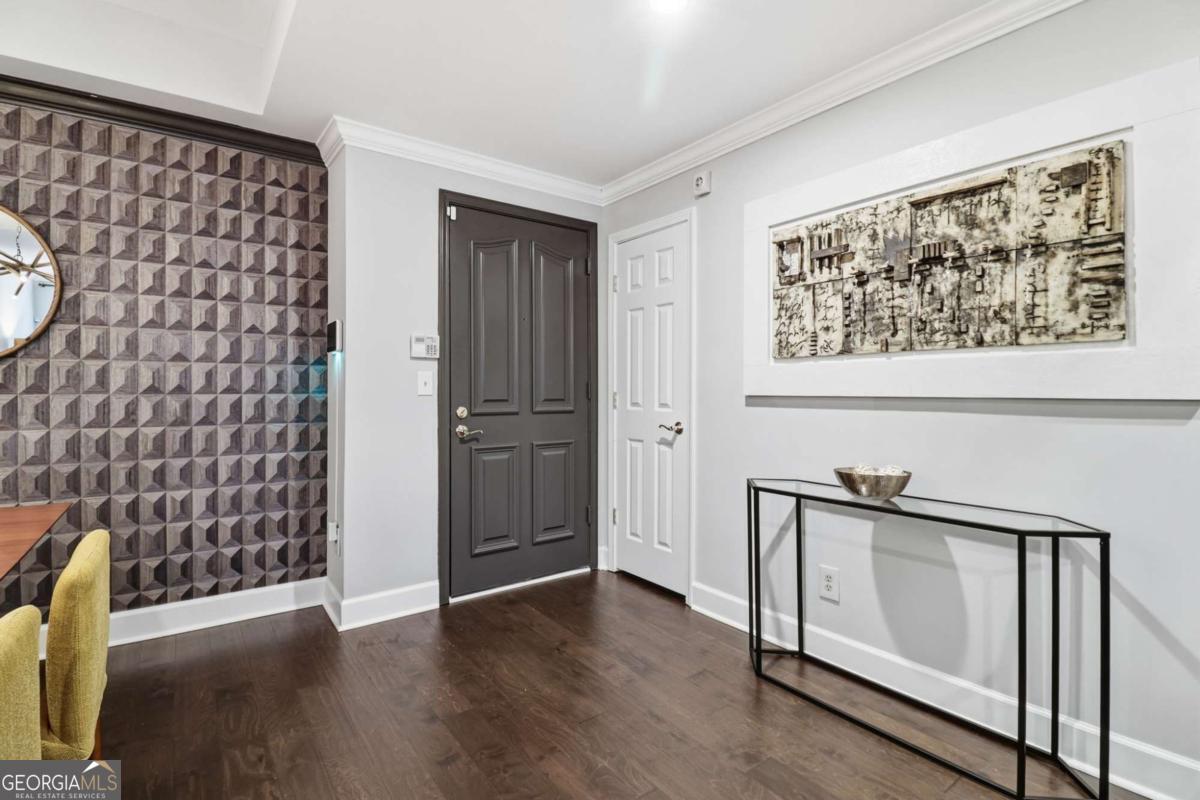 3047 Lenox RD NE 1108