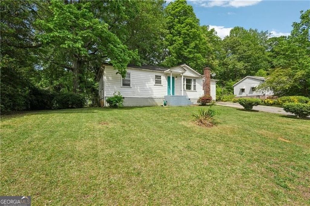 Photo of 6300 Sweetbriar Drive SW, Mableton, GA 30126 (MLS # 10737087)