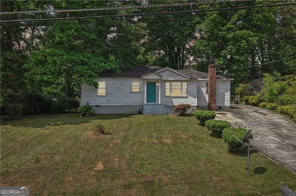 Photo of 6300 Sweetbriar Drive SW, Mableton, GA 30126 (MLS # 10737087)