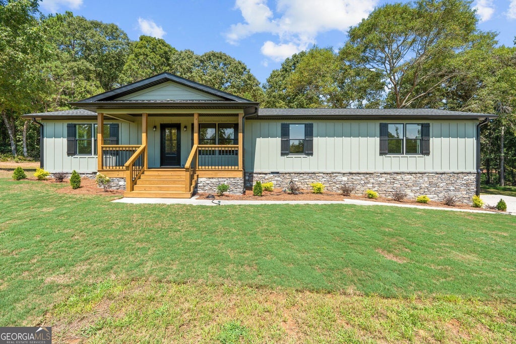 Photo of 17187 Ga Highway 34, Franklin, GA 30217 (MLS # 10833745)