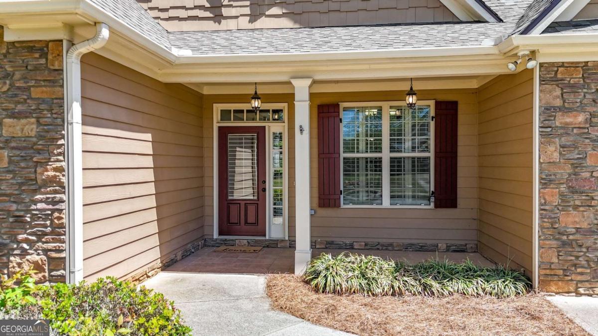 28 Summer PL NW
