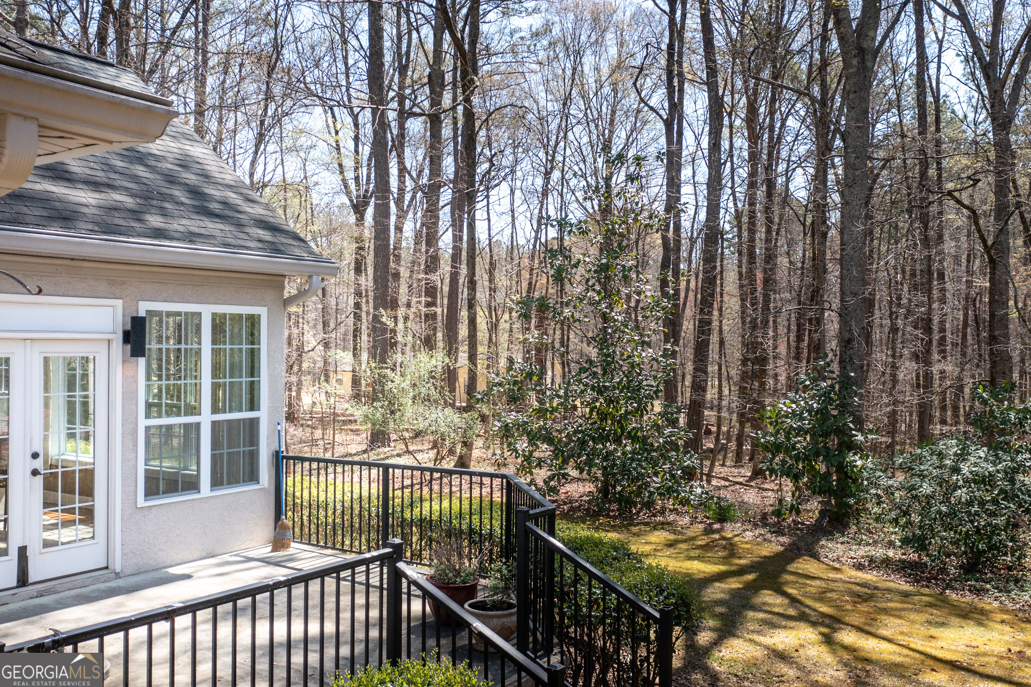 Newnan, Georgia 30265, United States, 4 Bedrooms Bedrooms, ,3 BathroomsBathrooms,Residential,Active,99103