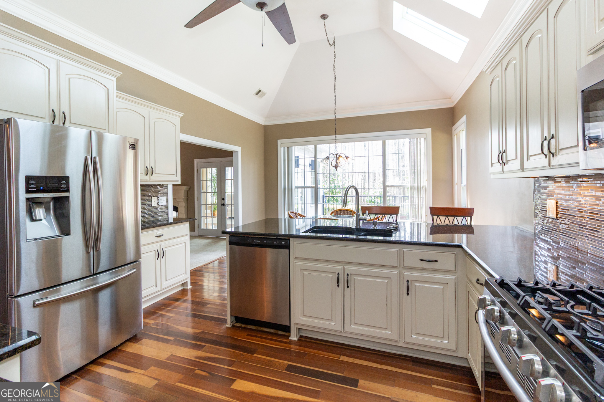 Newnan, Georgia 30265, United States, 4 Bedrooms Bedrooms, ,3 BathroomsBathrooms,Residential,Active,99103