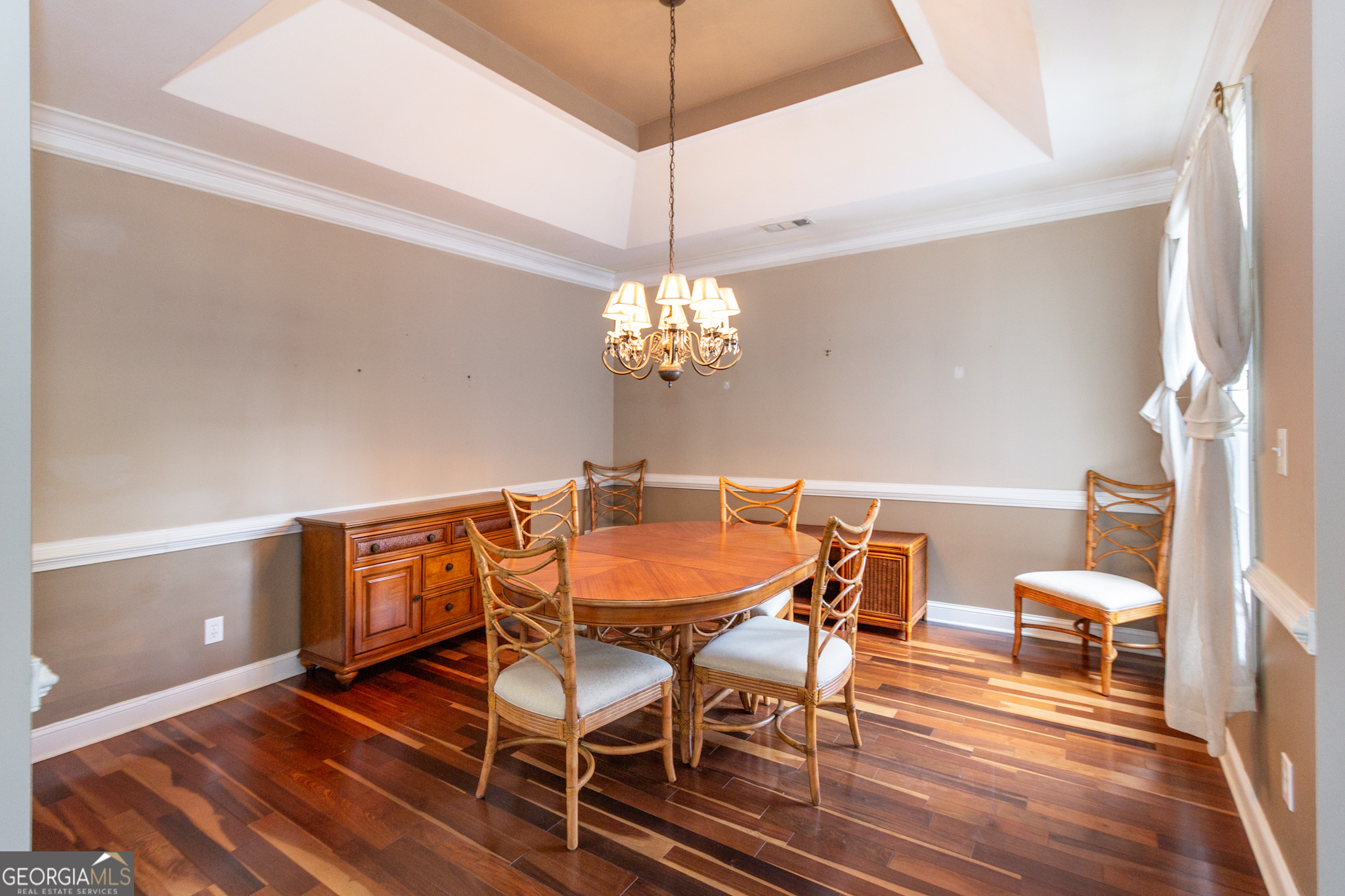 Newnan, Georgia 30265, United States, 4 Bedrooms Bedrooms, ,3 BathroomsBathrooms,Residential,Active,99103