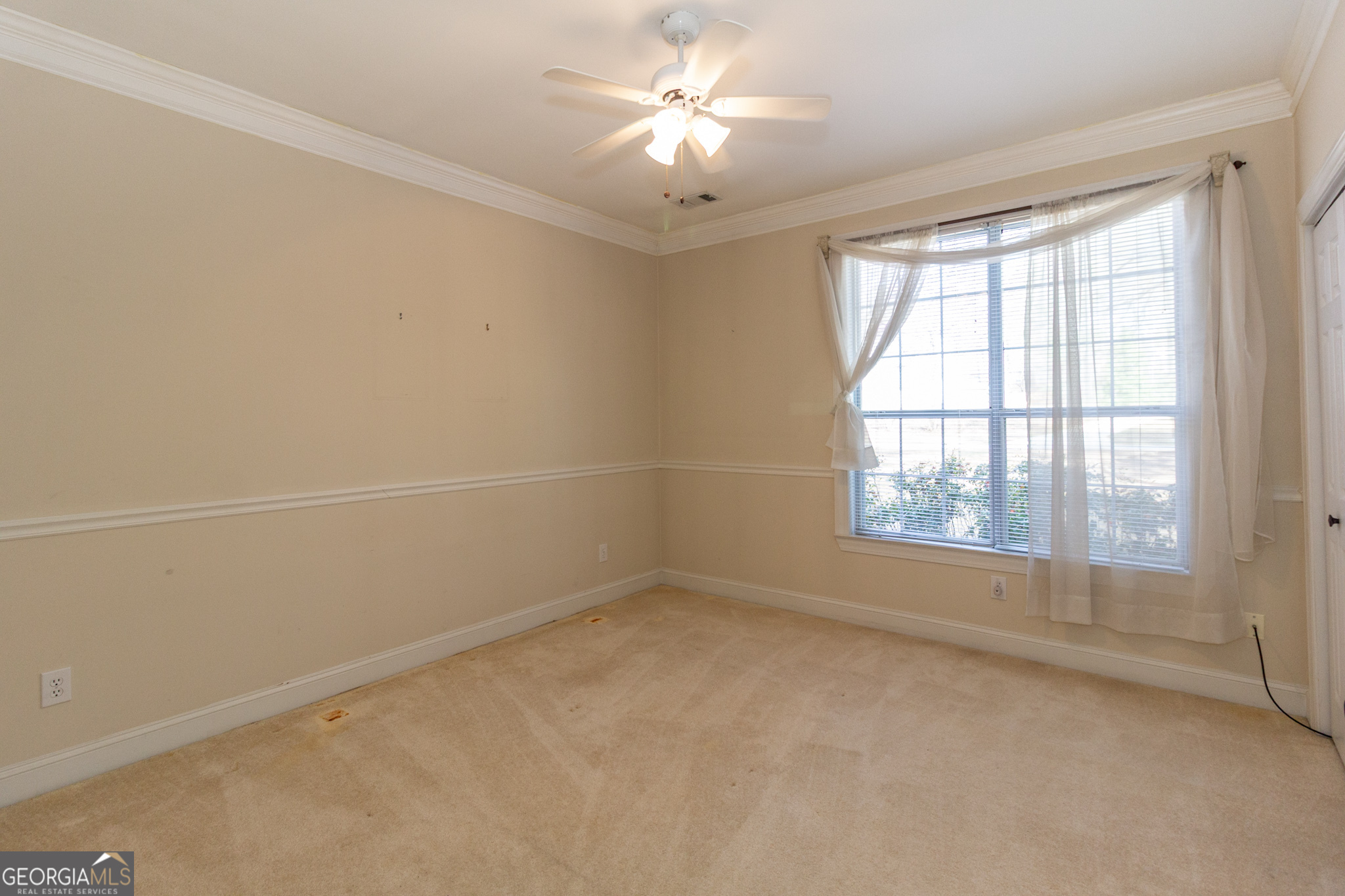 Newnan, Georgia 30265, United States, 4 Bedrooms Bedrooms, ,3 BathroomsBathrooms,Residential,Active,99103