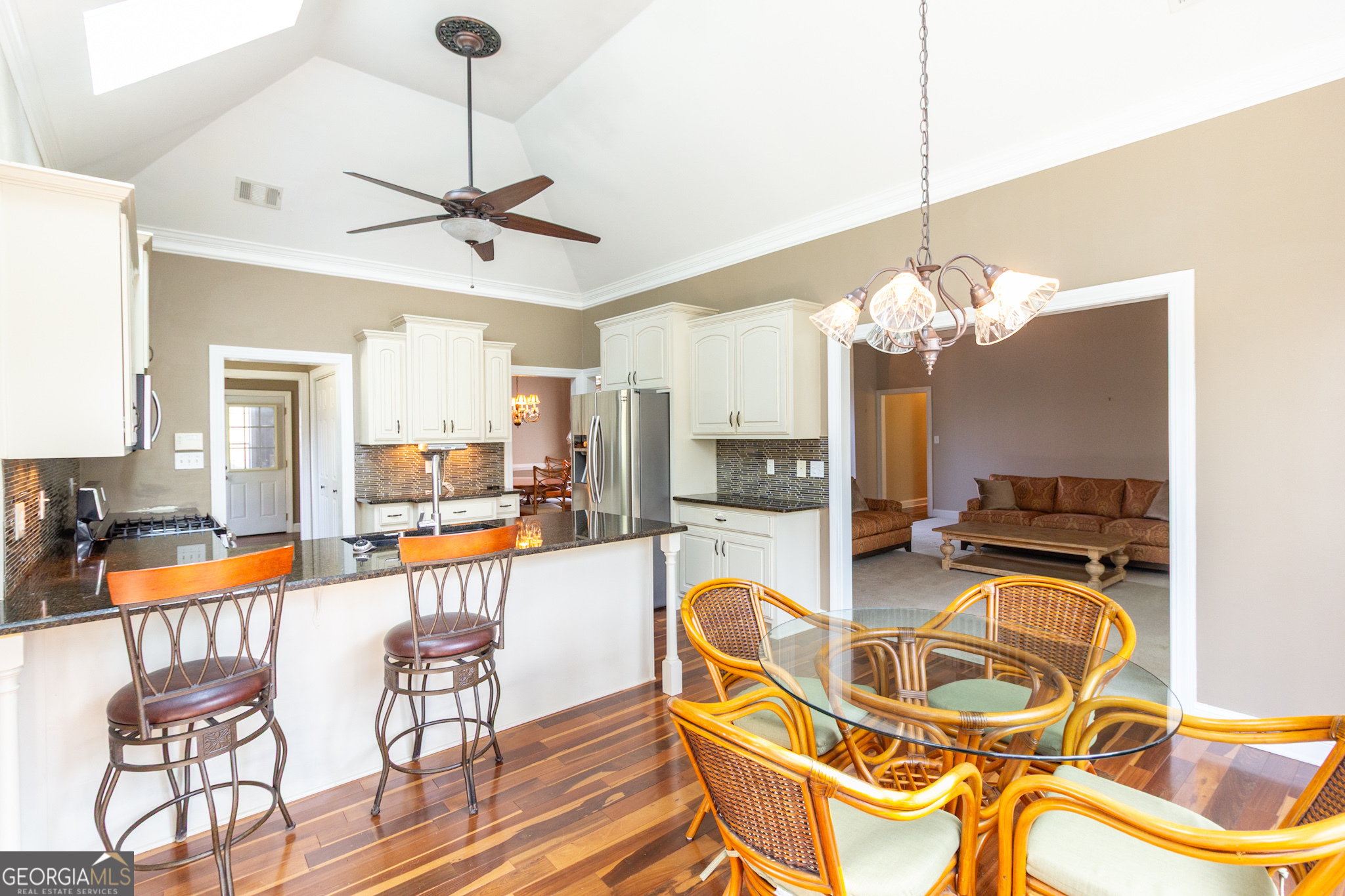 Newnan, Georgia 30265, United States, 4 Bedrooms Bedrooms, ,3 BathroomsBathrooms,Residential,Active,99103