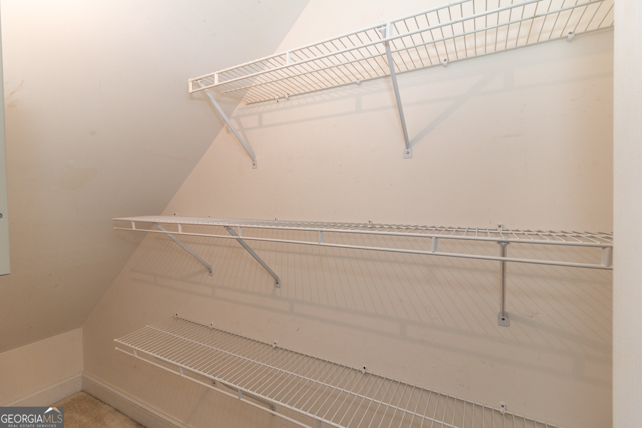 Newnan, Georgia 30265, United States, 4 Bedrooms Bedrooms, ,3 BathroomsBathrooms,Residential,Active,99103