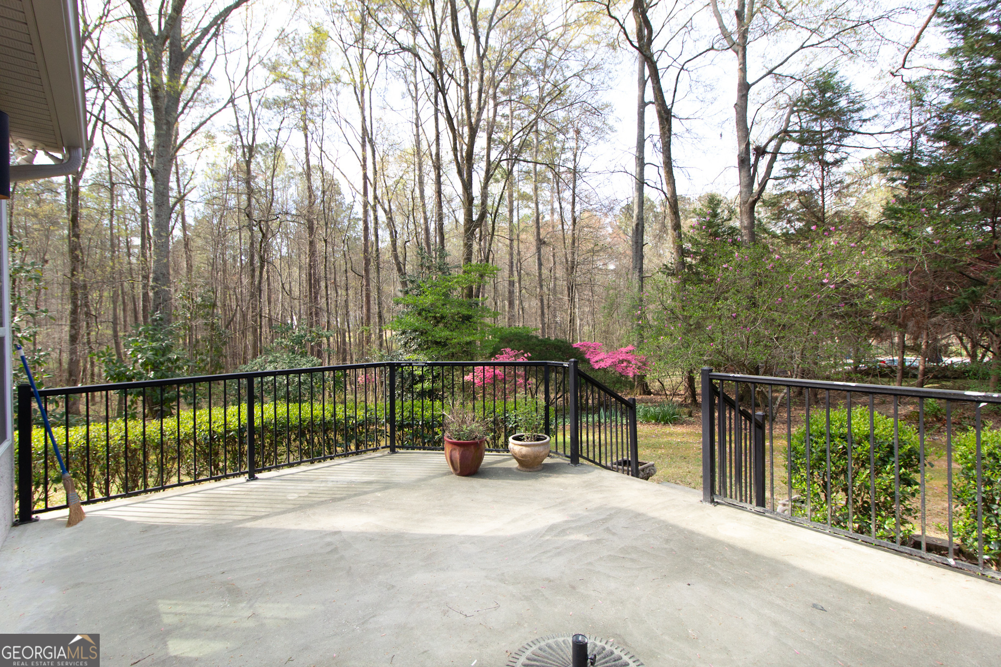 Newnan, Georgia 30265, United States, 4 Bedrooms Bedrooms, ,3 BathroomsBathrooms,Residential,Active,99103