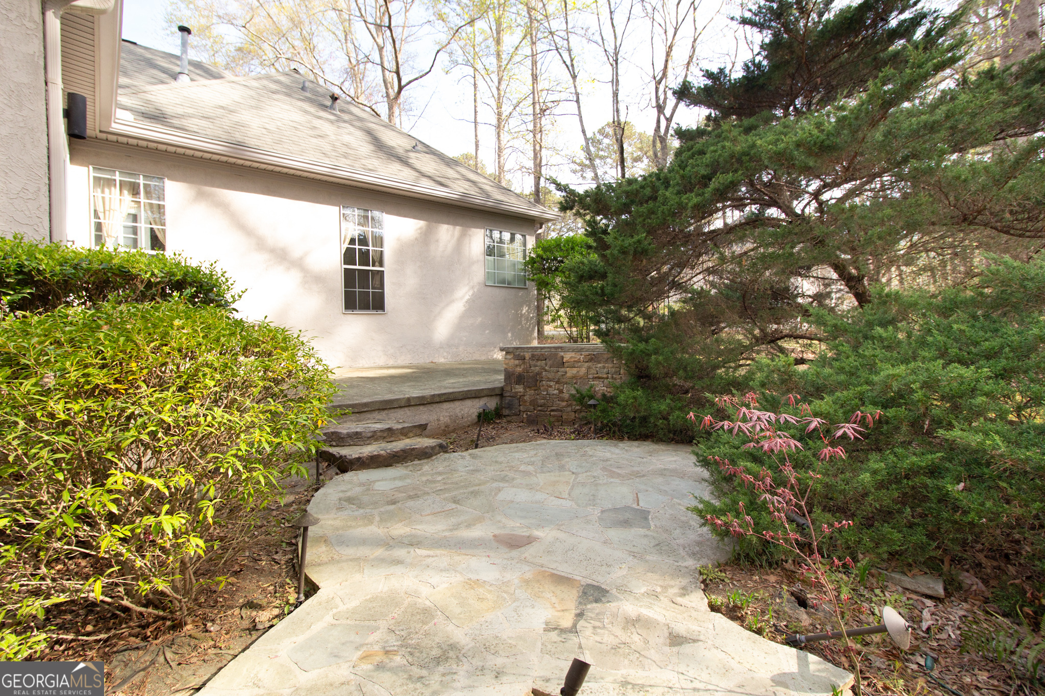 Newnan, Georgia 30265, United States, 4 Bedrooms Bedrooms, ,3 BathroomsBathrooms,Residential,Active,99103