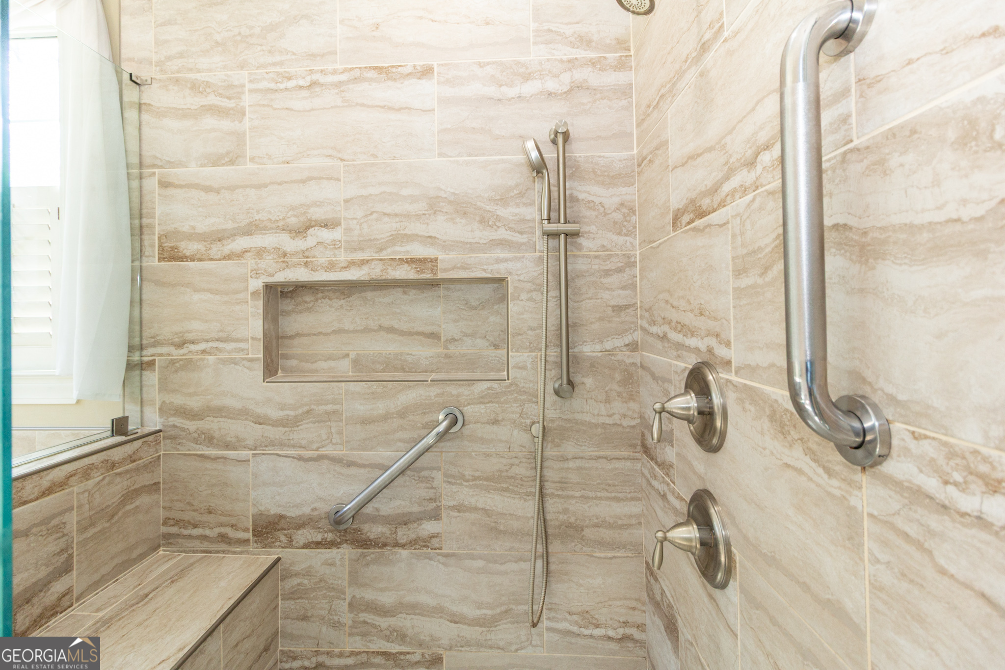 Newnan, Georgia 30265, United States, 4 Bedrooms Bedrooms, ,3 BathroomsBathrooms,Residential,Active,99103