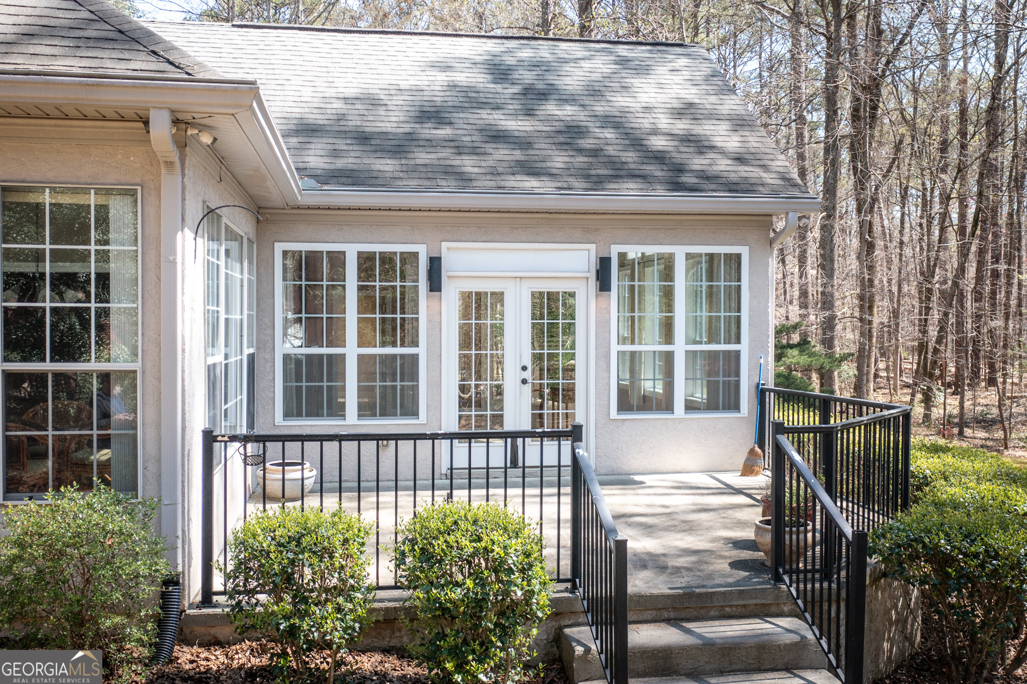 Newnan, Georgia 30265, United States, 4 Bedrooms Bedrooms, ,3 BathroomsBathrooms,Residential,Active,99103