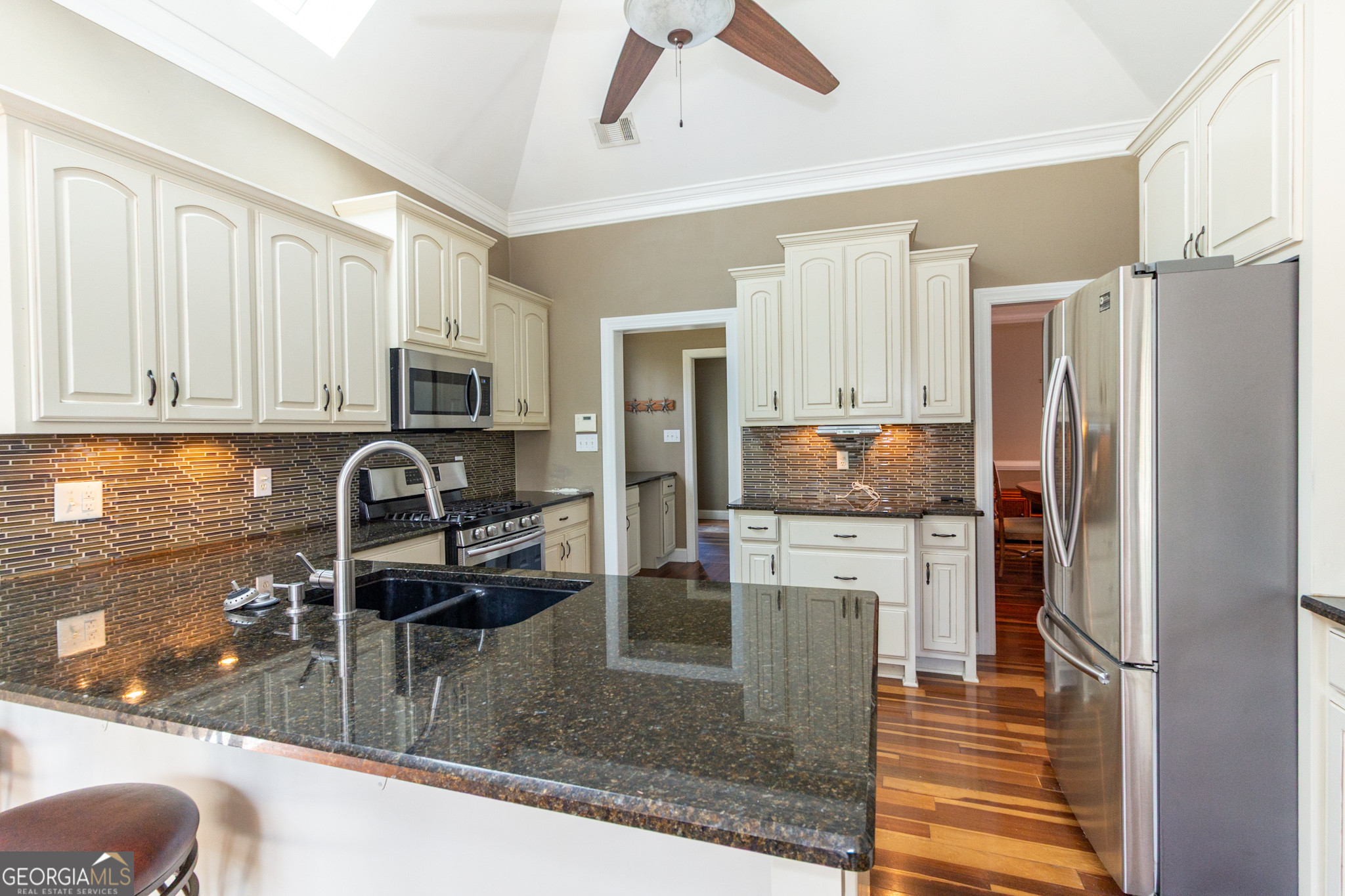 Newnan, Georgia 30265, United States, 4 Bedrooms Bedrooms, ,3 BathroomsBathrooms,Residential,Active,99103