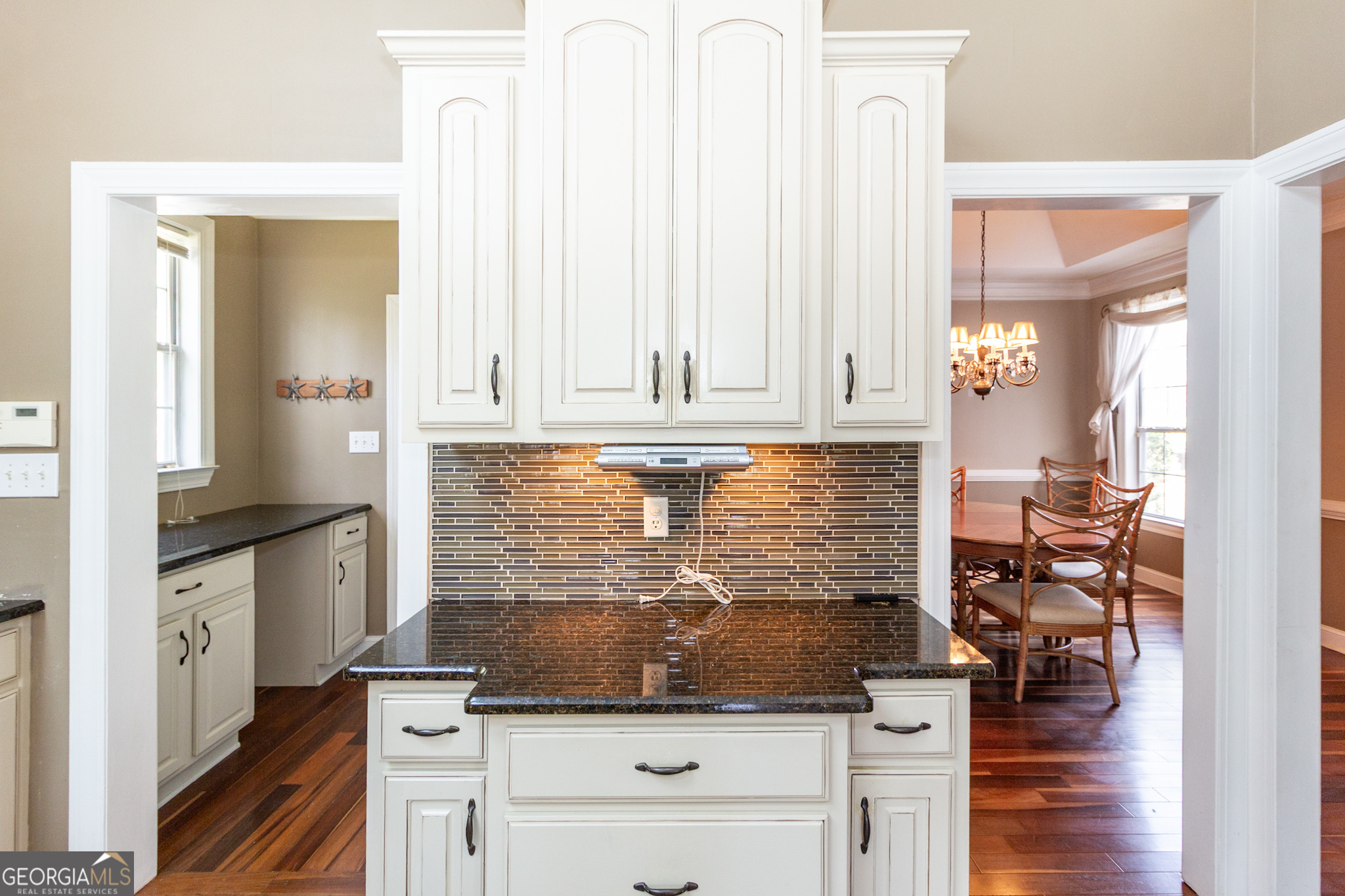 Newnan, Georgia 30265, United States, 4 Bedrooms Bedrooms, ,3 BathroomsBathrooms,Residential,Active,99103