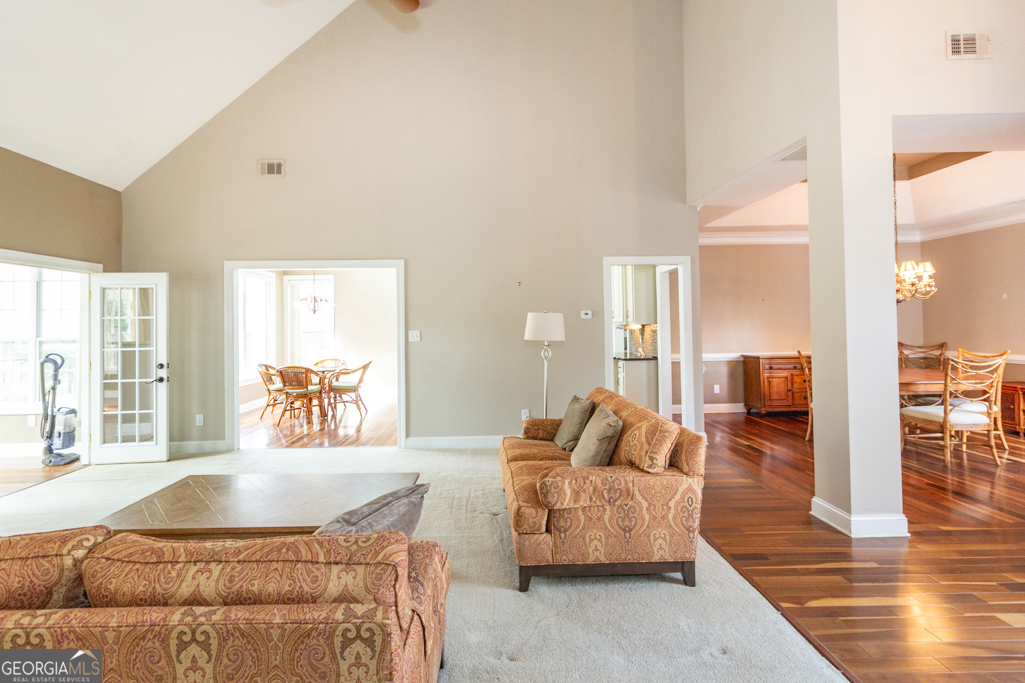 Newnan, Georgia 30265, United States, 4 Bedrooms Bedrooms, ,3 BathroomsBathrooms,Residential,Active,99103