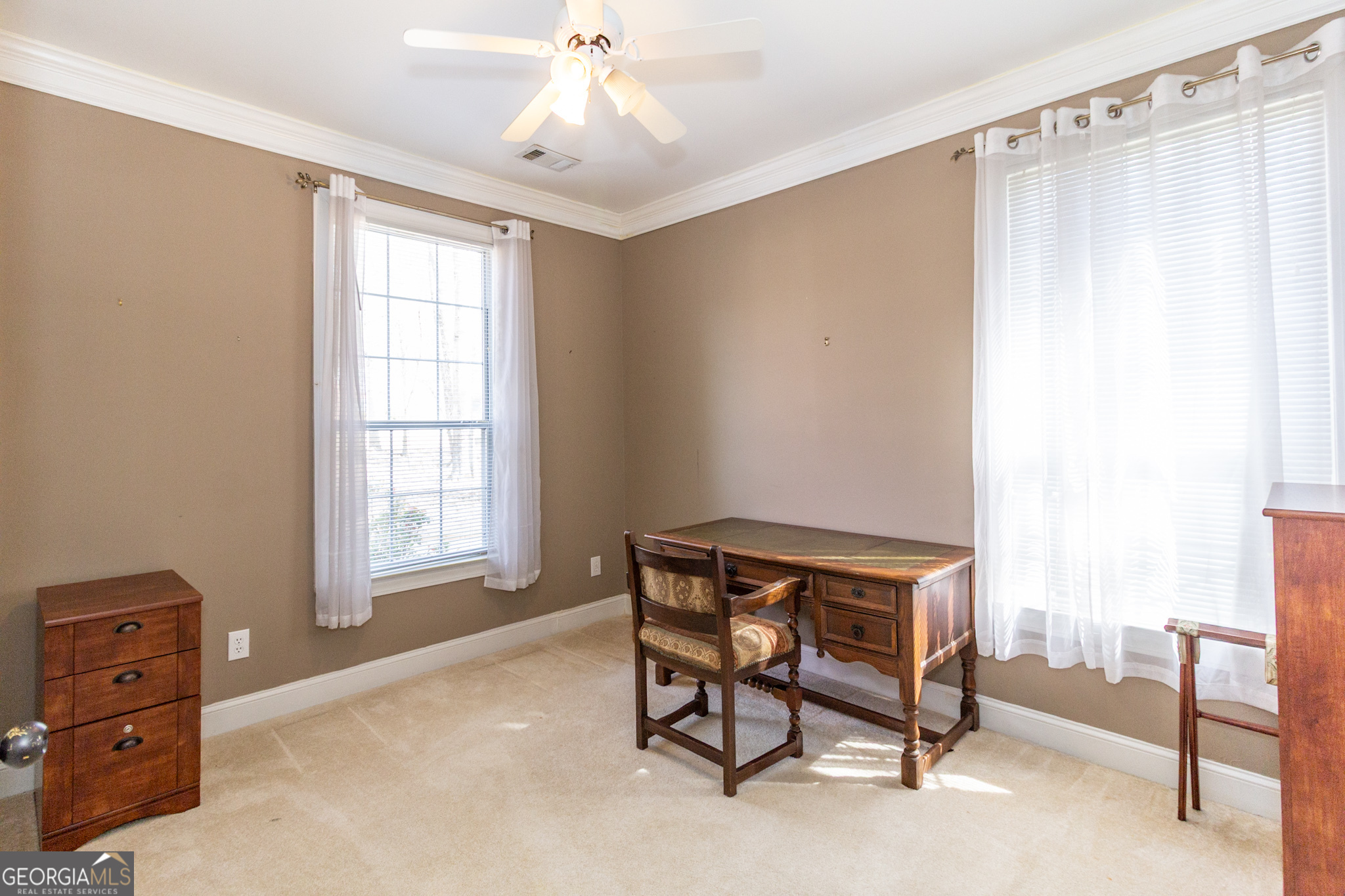 Newnan, Georgia 30265, United States, 4 Bedrooms Bedrooms, ,3 BathroomsBathrooms,Residential,Active,99103