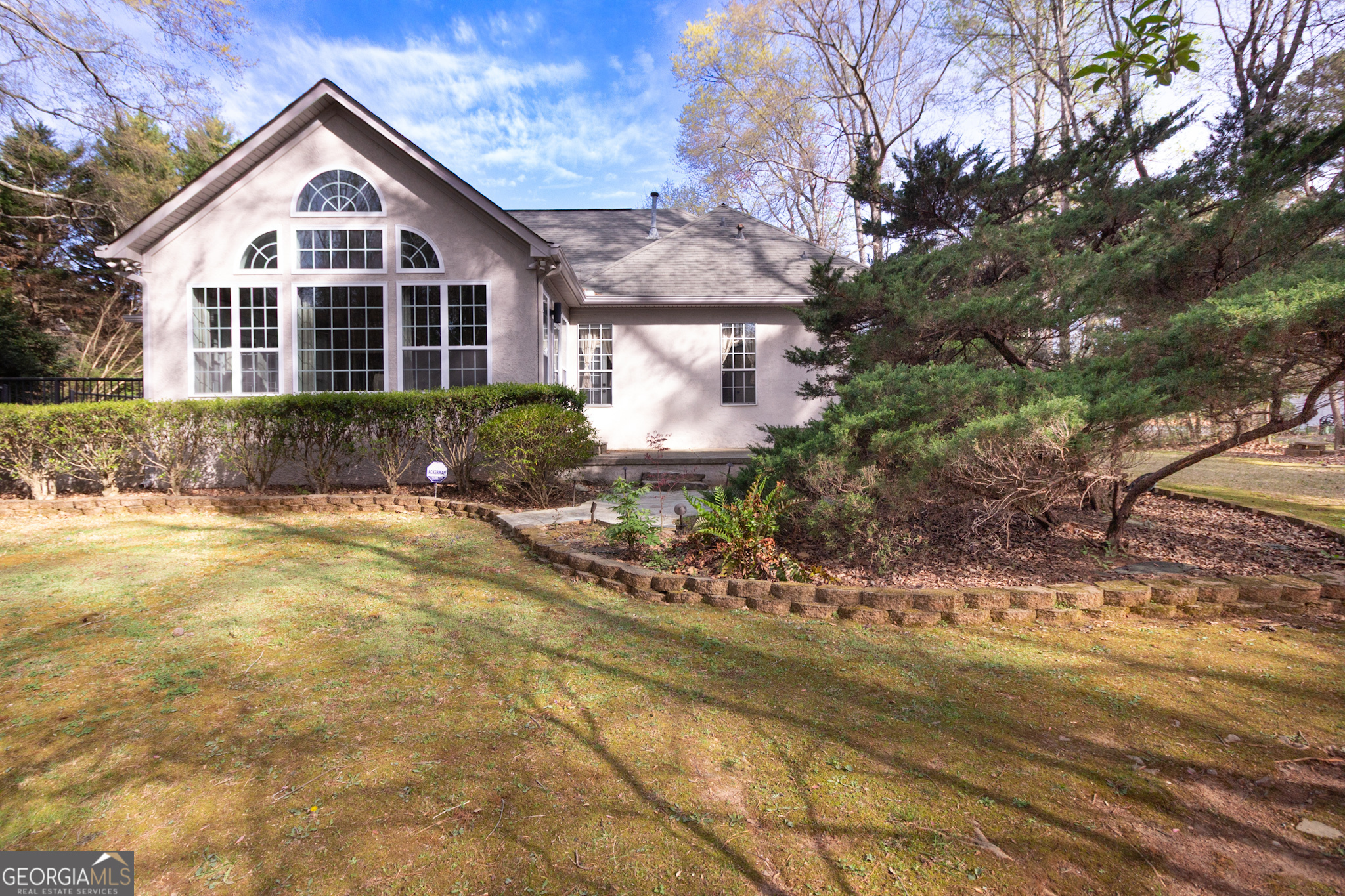 Newnan, Georgia 30265, United States, 4 Bedrooms Bedrooms, ,3 BathroomsBathrooms,Residential,Active,99103