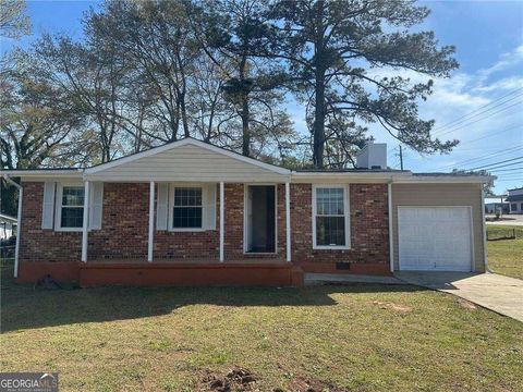 407 Hilltop DR Forest Park GA 30297