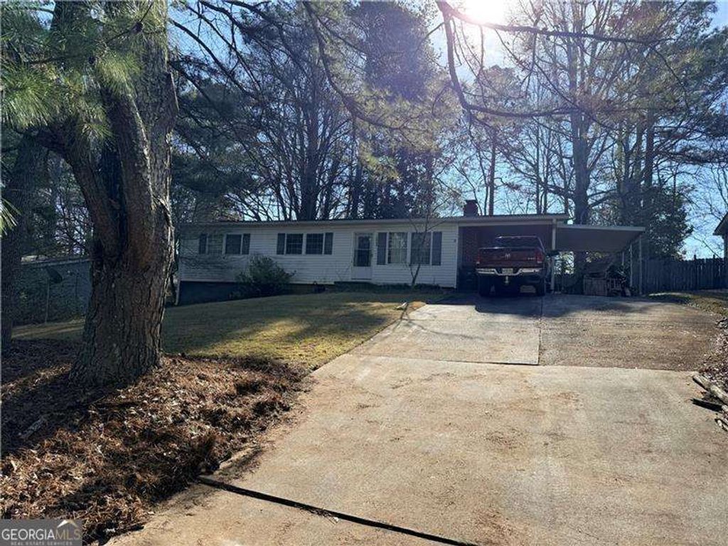 Photo of 1406 Sycamore Drive, Kennesaw, GA 30152 (MLS # 10657259)