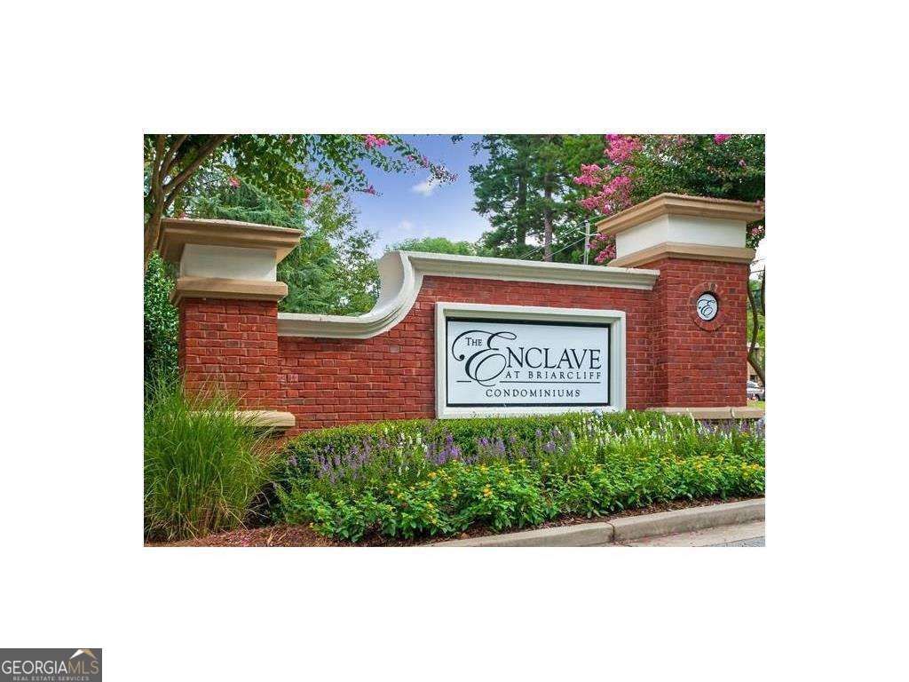 Photo of 2312 Westchester Ridge NE, Atlanta, GA 30329 (MLS # 10694976)