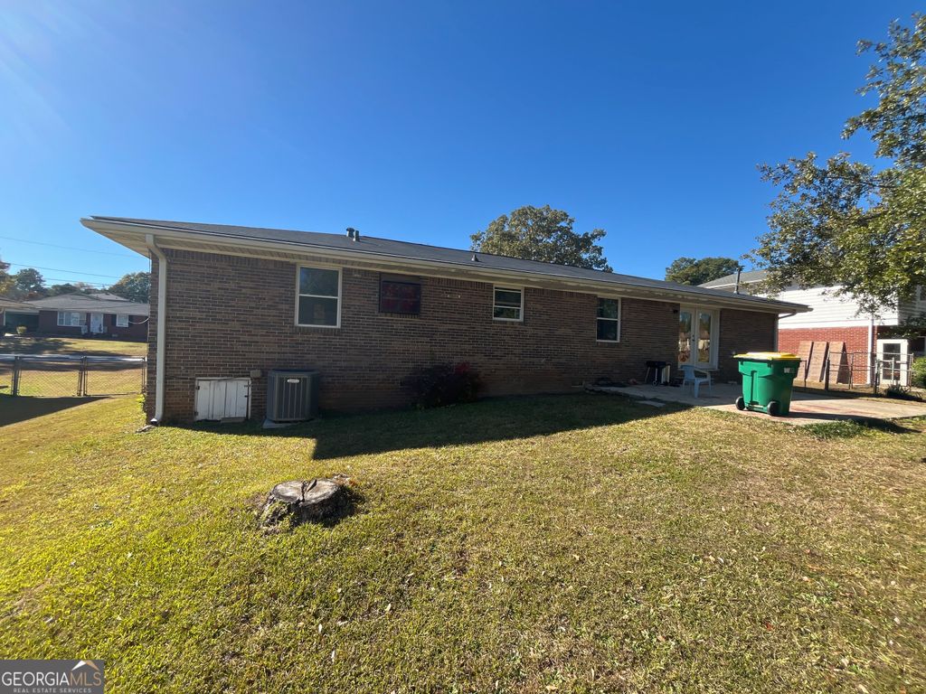 Photo of 6070 Danbury Court, Morrow, GA 30260 (MLS # 10678198)