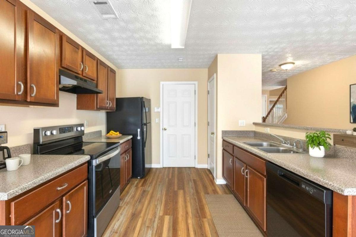 699 Georgetown CT