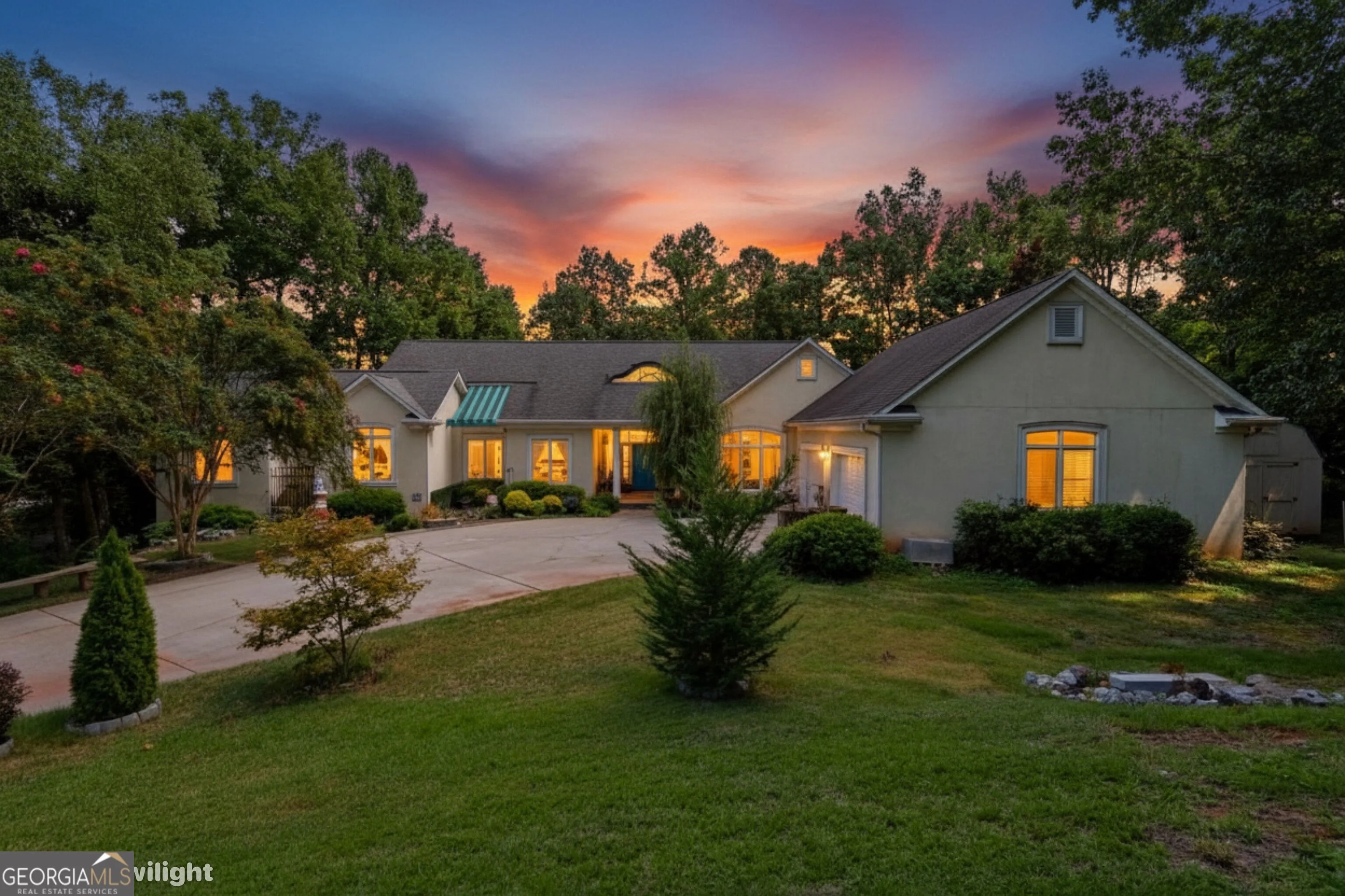 21 Rocky Circle NE, White, GA, 30184