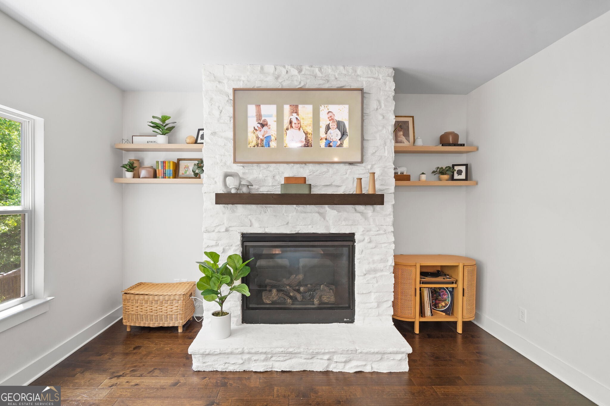 178 Crestbrook WAY