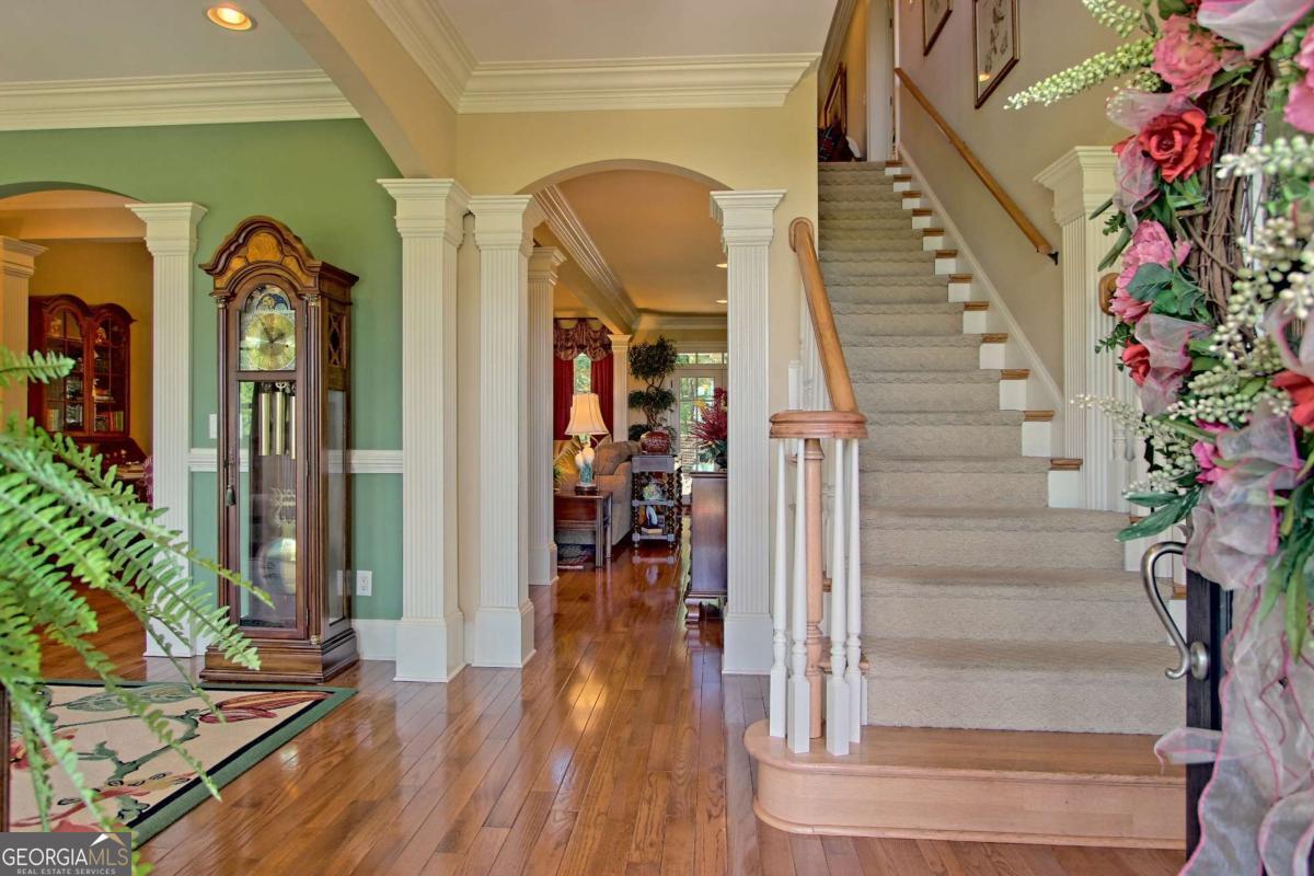 299 Old Homestead LN