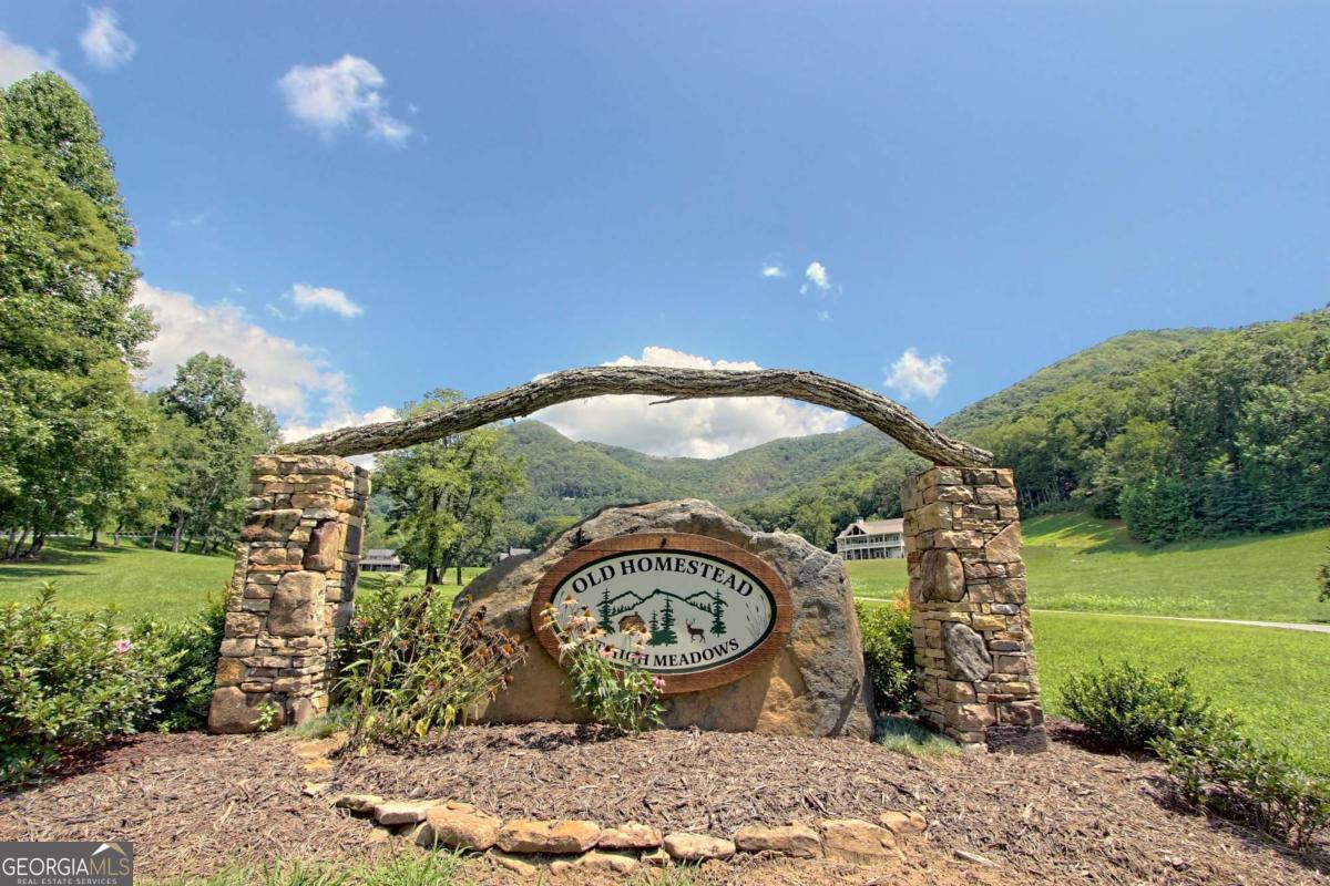 299 Old Homestead LN
