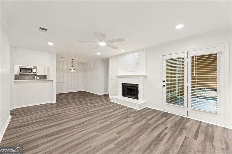 521 Warm Springs CIR